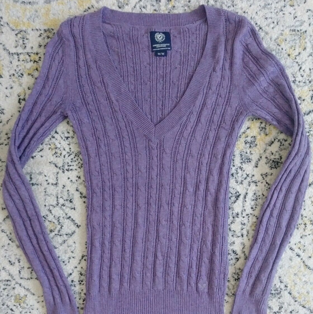 3/$15 Lavender American Eagle Cable Knit Sweater